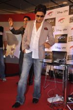 Shahrukh Khan at Chennai Express Disney game launch in Prabhadevi, Mumbai on 24th July 2013 (33).JPG